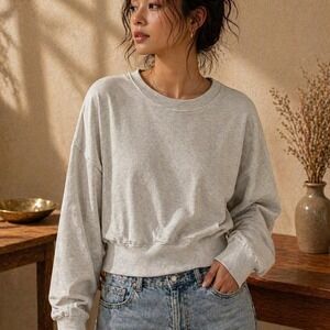Athleta oatmeal cropped sweatshirt Size M